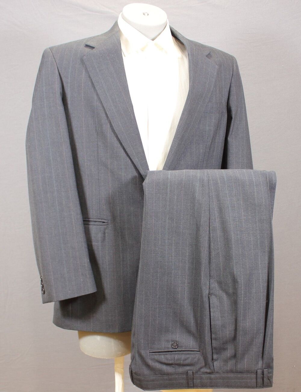 Haggar 2 Piece Suit Mens Blue Striped 3 Button 42L Pleated Front 34" Waist